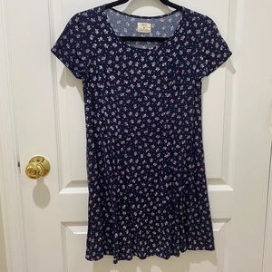 💜2 for $25!💜 UO floral babydoll dress